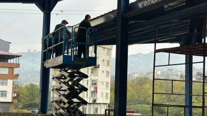 Beşikdüzü'nde Bakım ve Onarım Çalışmaları Hızla Devam Ediyor