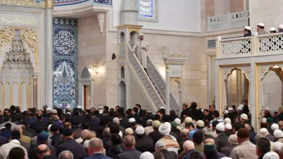 21 Kasım 2025 Cuma Hutbesi: Şiddetin Çaresi Merhamet Eğitimi