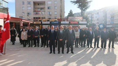 Yomra'da 24 Kasım Öğretmenler Günü coşkuyla kutlandı, eğitim camiası bir araya geldi