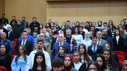 Bayburt'ta Cumhuriyetin İkinci Asrında Türkiye Yüzyılı Paneli Gerçekleşti