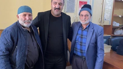 MHP Erzurum'dan Vatandaşla Gönül Bağı Kurmak İçin Saha Çalışmaları Sürüyor