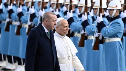 Türkiye–Vatikan İlişkilerinin Jeopolitik Etkisi: Papa Leo XIV’ün Ziyareti Bölgesel Dengeleri Nasıl Etkiliyor?
