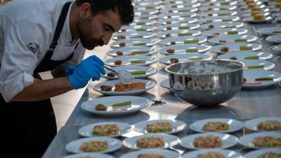 Artvinli öğrenci Serenay Bağ, Somon Yemekleri Yarışması'nda birinci oldu