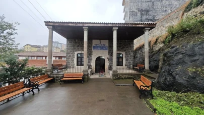 Araklı'daki tarihi camii bakım sonrası yeniden ibadete açıldı, kültürel hayat canlanıyor