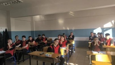 Akçaabat Lisesi'nde Dilimizin Zenginlikleri Etkinliği Gerçekleşti