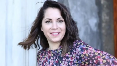 Sevinç Erbulak kimdir, kaç yaşında, nereli? Evli mi? Anne ve babası kim?