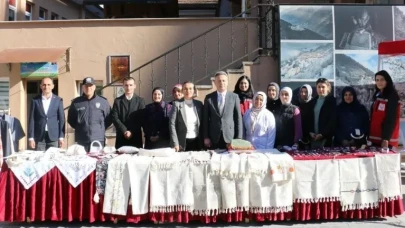 Trabzon'da Kadına Yönelik Şiddetle Mücadele Haftası için anlamlı etkinlik düzenlendi