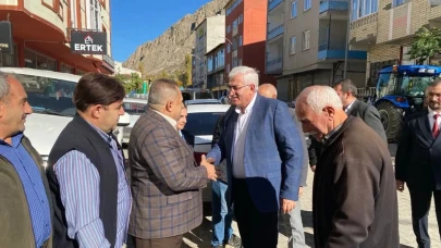 AK Parti'den Uzundere'ye ziyaret: Yerel çalışmalar masaya yatırıldı