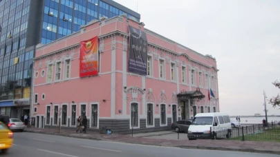 İzmir İl Kültür ve Turizm Müdürlüğü iletişim bilgileri: İzmir İl Kültür ve Turizm Müdürlüğü telefonu kaç? Adresi ne?