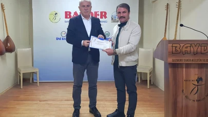 Bayburt'ta Kültür Sohbetleri: Başkan Memiş'ten BAYDER'e Övgü ve Destek Mesajı