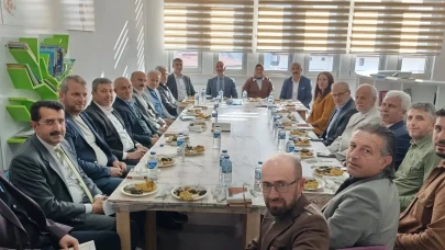 Yusufeli'nde Eğitimde Birlik ve Koordinasyon İçin Önemli Toplantı Yapıldı