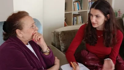 Trabzon'da öğrenciler, huzurevi sakinlerine teknoloji ve yapay zeka eğitimleri verdi