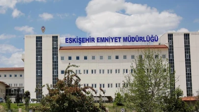 Eskişehir İl Emniyet Genel Müdürlüğü iletişim bilgileri: Eskişehir İl Emniyet Genel Müdürlüğü telefonu kaç? Adresi ne?