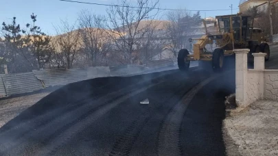 Bayburt Belediyesi, hava şartlarını fırsata çevirerek kentteki projeleri hızlandırdı