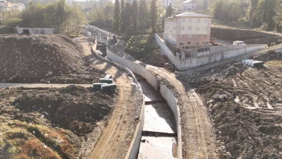 Rize'de taşkın riskini azaltacak önemli inşaat çalışmaları hızla devam ediyor