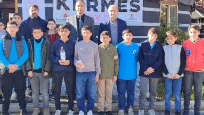 Oltu'daki hafızlık öğrencilerinden Filistin'e anlamlı yardım hareketi