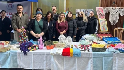 Huzurevi sakinleri kermeste bir araya gelerek sosyal bağlarını güçlendirdi