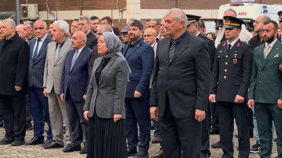 Atatürk, ebediyete intikalinin 87. yılında Fındıklı'da duygusal bir törenle anıldı