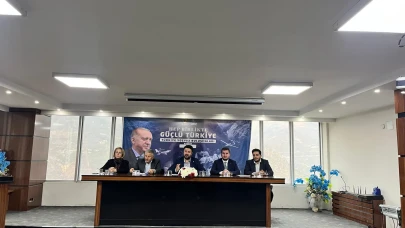 AK Parti Artvin İl Başkanlığı'ndan Yerel Yönetimler İçin Kapsamlı Toplantı