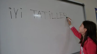 1. Dönem Ne Zaman Bitiyor? Sömestr Tatili Tarihi Açıklandı (MEB 2025-2026)