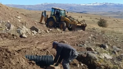 Çat Belediyesi Yavi Mahallesi’nde Hizmet Atağını Sürdürüyor