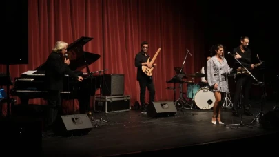 Caz ve Oda Müziği Günleri Pençelerini Saldı: Müziğin Büyüsü Sürüyor!
