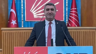 CHP Hopa İlçe Başkanı Şükrü Aydemir: "Atatürk'ün Adalet Vizyonu Bize Rehberlik Ediyor"