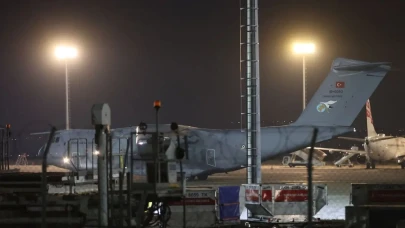 Gürcistan'da düşen askeri kargo uçağında şehit olan askerlerin naaşlarını taşıyan uçak Tiflis'ten ayrıldı