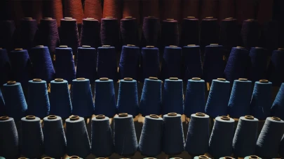 İplik Boyama Nedir? Kaliteli Boyamayı Belirleyen Faktörler Nelerdir?