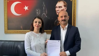 Mehmet Aygün Türk Sağlık-Sen Artvin Şube Başkanlığı Mazbatasını Aldı