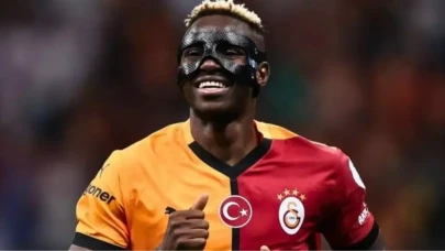 Osimhen sakatlandı mı? Osimhen kaç maç yok, Fenerbahçe maçında oynayacak mı?