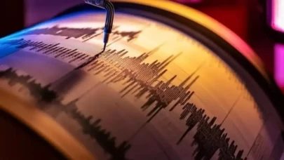 SON DAKİKA: Balıkesir'de 4.3 büyüklüğünde deprem!