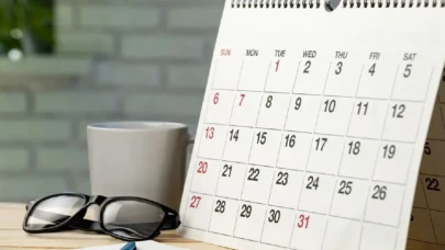 1 Ocak Resmi Tatil Mi? 2026 Yılbaşı Hangi Güne Tekabül Ediyor?