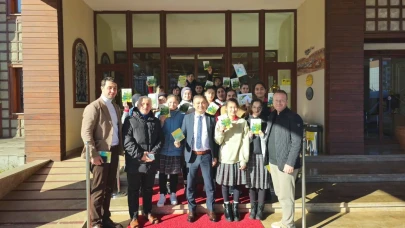 İyidere'de "İyidere Okuyor" etkinliği, Sisin Sakladıkları kitabıyla gençleri bir araya getirdi