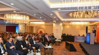 Acil Durum ve Afet Eğitimi Antalya'da Sağlık Yöneticilerini Buluşturdu