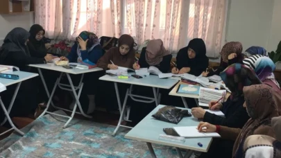 Artvin Müftülüğü'nden Personel Eğitimi: 'Mum Dibini Işıtır' Projesi Devam Ediyor