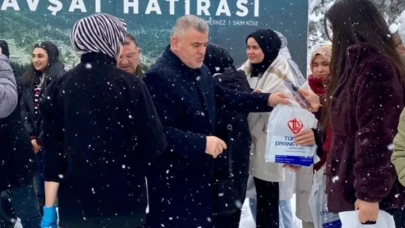 Üniversite Öğrencileri Efkar Tepesi'nde Bir Araya Geldi, Manevi İklim Hissi Yaşandı