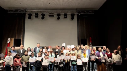 Güneysu'da kadın ve aile temalı iki etkileyici tiyatro oyunu sahnelendi