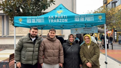 AK Parti Trabzon Kadın Kolları, Maraş Caddesi'nde üye standı açtı