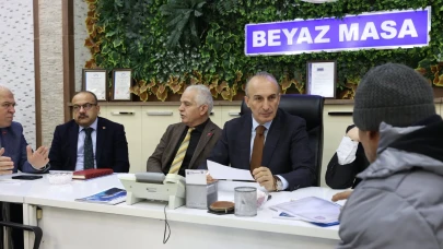 Erzurum'da Halk Günü ile Vatandaşların Sorunları Dinleniyor