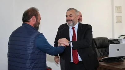 Arsin Belediye Başkanı Bilgin, mahalle ziyaretleriyle vatandaşların taleplerini dinliyor