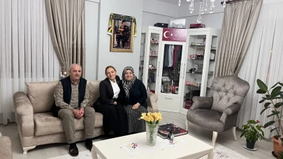 Fatma Öncü, şehit babası Osman Ellik'i ziyaret ederek destek sözü verdi