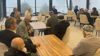 Yıldızlı Huzurevi'nde Regaip Kandili'ne özel anlamlı program gerçekleştirildi