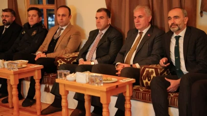 Bayburt Üniversitesi Danışma Kurulu Toplantısı'nda şehir-üniversite iş birliği güçlendirildi