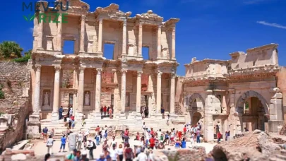 Görkemli Bir Dünya Şehri: Efes