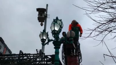 Borçka'da Sokak Aydınlatmaları Yenileniyor, İlçe Daha Güvenli ve Estetik Olacak