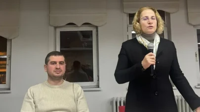 AK Parti Artvin'de Kadın Kolları ile Yönetimden Dayanışma Toplantısı Gerçekleşti