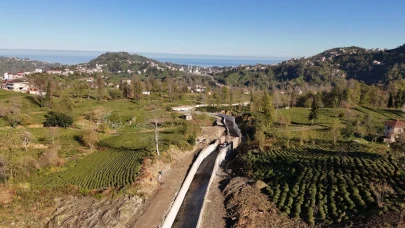 Rize Merkez’de Sahur Deresi Taşkın Kontrol Çalışmaları Sürüyor