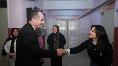 Akçaabat'ta Eğitim Projeleri: Başkan Ekim, Öğretmenlerle Bir Araya Geldi