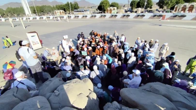 Umreciler Mekke'de huzur içinde ibadet etti, dualar kabul olması temenni edildi
